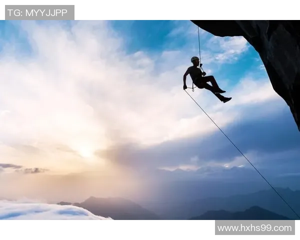 攀岩新手必读：掌握团队协作的技巧与策略指南